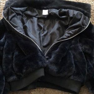 A black no boundaries large spring coat